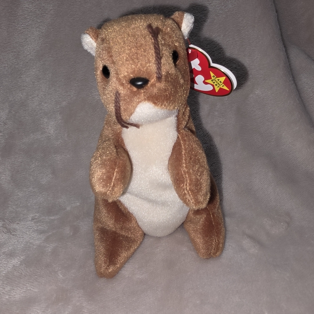 Ty 1996 Plush Squirrel in Brown and Cream